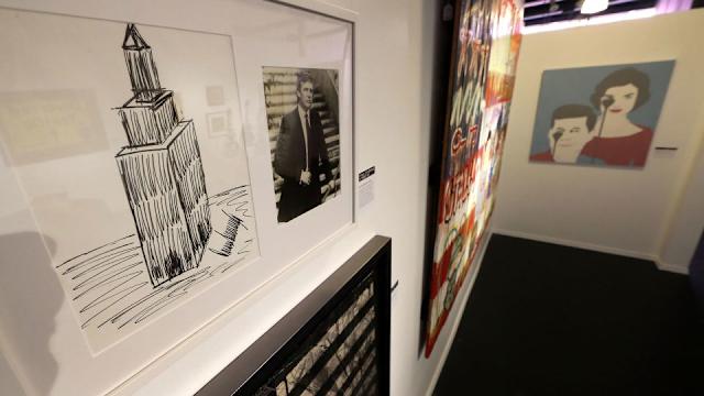 Trump Says He Doesn’t Draw but Auctioned Sketches Suggest Otherwise